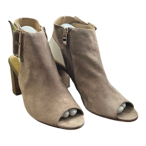 Vaneli Vero Quoio Bisa Peep Toe Booties Tan With Block Heel Size 8.5 - Picture 2 of 9